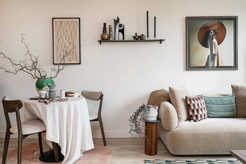 Studio to rent, Freans House, Biscuit Walk, Bermondsey, London, SE16