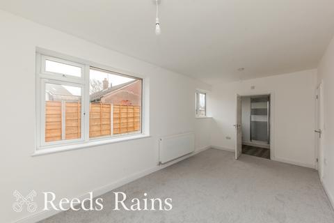 3 bedroom bungalow for sale, Beatty Drive, Cheshire CW12