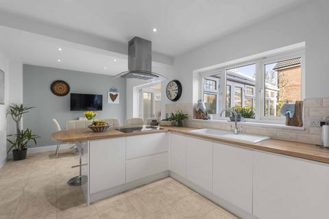 4 bedroom detached house for sale, Elwood, Harlow CM17
