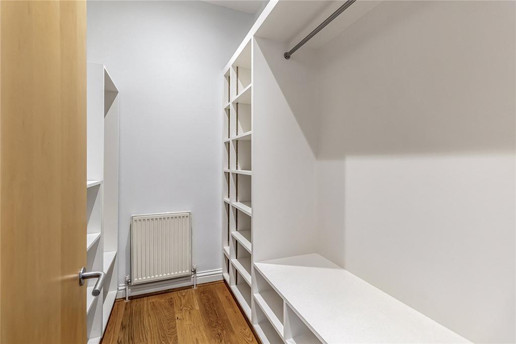 Walk-In Wardrobe