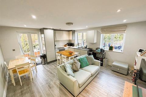 2 bedroom apartment for sale, Selcroft Road, Purley