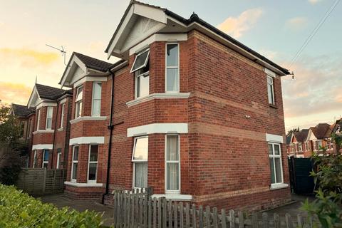 4 bedroom detached house for sale, Chatsworth Road