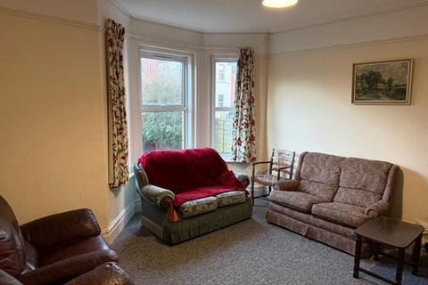 4 bedroom detached house for sale, Chatsworth Road
