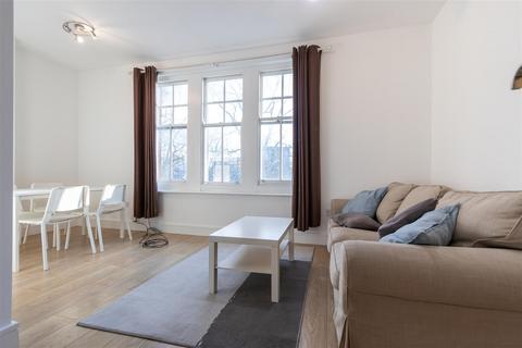 3 bedroom duplex to rent, Uxbridge Road, Shepherd's Bush, W12