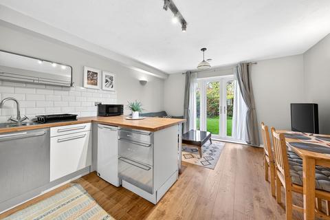 1 bedroom flat for sale, Heddington Grove, London N7
