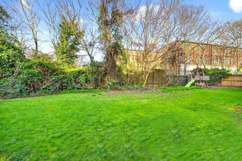 1 bedroom flat for sale, Heddington Grove, London N7