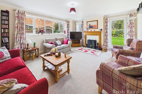 3 bedroom bungalow for sale, Barleycroft, North Yorkshire YO11