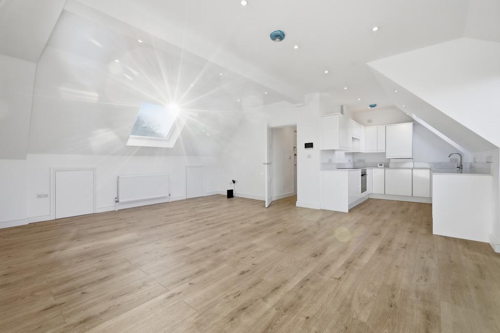 Newly Renovated and Extremely Spacious 3 Bed