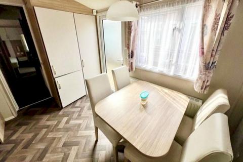 undefined, Two bed Willerby Brockenhurst Caldecott Hall Country Park, Fritton NR31