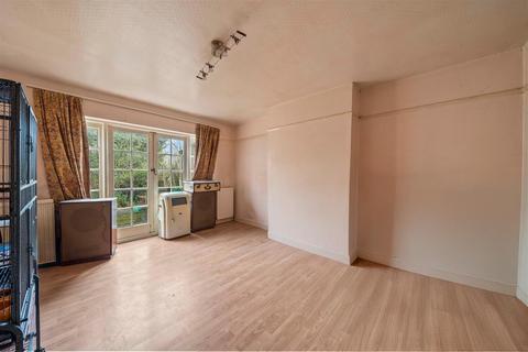 3 bedroom terraced house for sale, Tennison Road, London