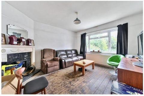 3 bedroom terraced house for sale, Tennison Road, London