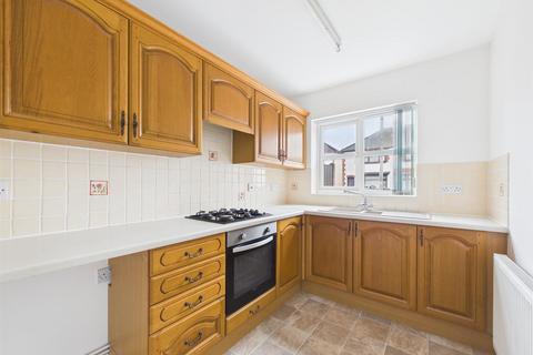 3 bedroom semi-detached house to rent, Coxs Close, Nuneaton
