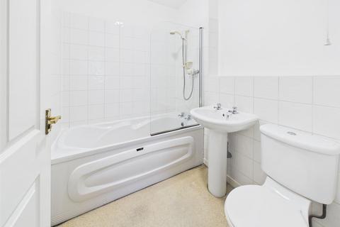 3 bedroom semi-detached house to rent, Coxs Close, Nuneaton