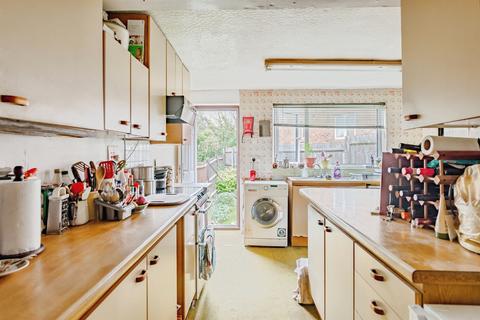 2 bedroom semi-detached house for sale, Wilton Road, Redhill