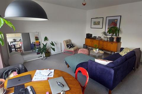 1 bedroom flat to rent, 184-186 Well Street, Hackney E9