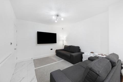 4 bedroom terraced house for sale, Roxeth Green Avenue, Harrow HA2