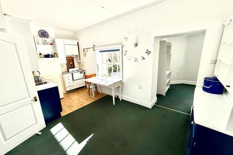 undefined, Upper High Street, Taunton