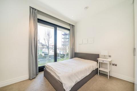 3 bedroom flat to rent, Riverlight Quay, London SW11