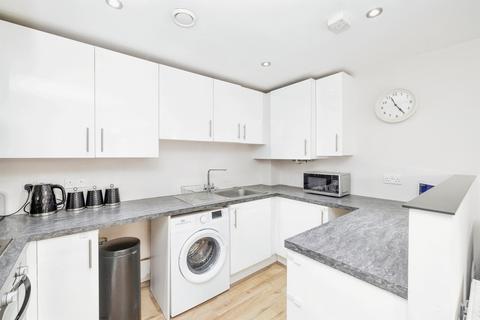 2 bedroom apartment for sale, Baxter Road, Watford