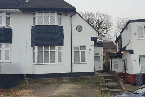undefined, Warwick Avenue, Edgware HA8