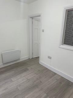 1 bedroom flat to rent, Forest Road, London E17