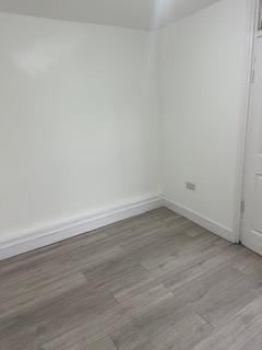 1 bedroom flat to rent, Forest Road, London E17