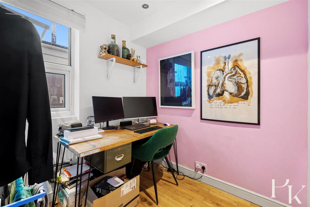 Bedroom/Study