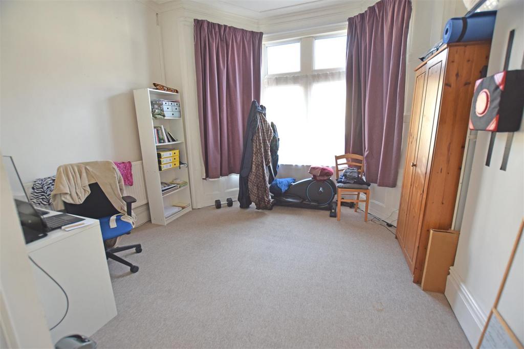 Bedroom1.jpg
