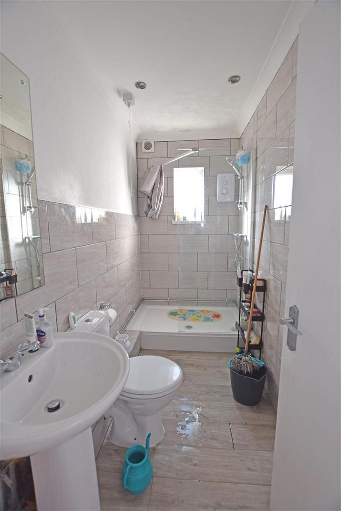 Shower room.jpg