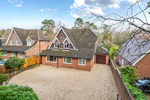 5 bedroom detached house for sale, Heath Ride, Finchampstead, Berkshire, RG40