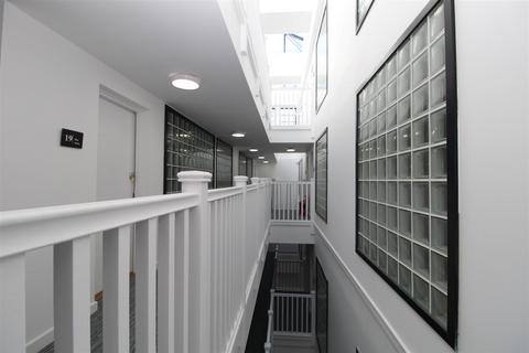 2 bedroom apartment to rent, 61 Queen Street, Ramsgate
