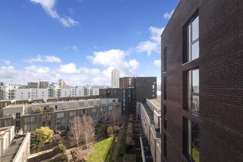 undefined, Cutter House, Royal Wharf, E16