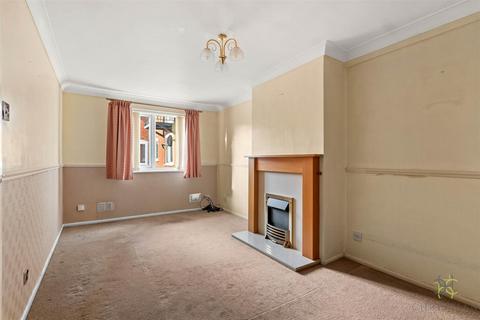 2 bedroom flat for sale, Old Market Court, Pershore