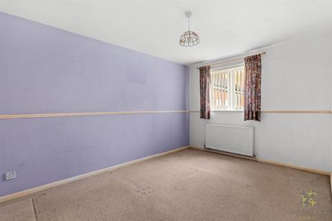 2 bedroom flat for sale, Old Market Court, Pershore
