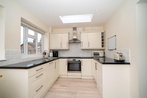4 bedroom semi-detached house for sale, Highfield Road, Berkhamsted