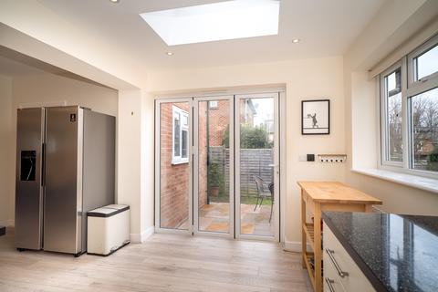 4 bedroom semi-detached house for sale, Highfield Road, Berkhamsted