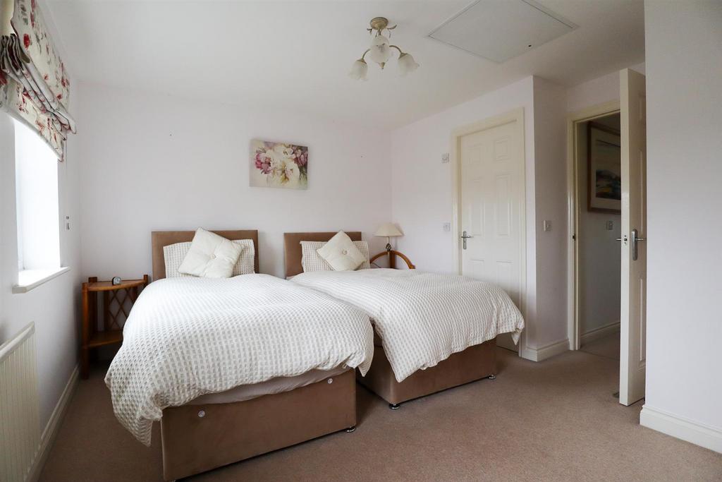 Bedroom 2.jpg