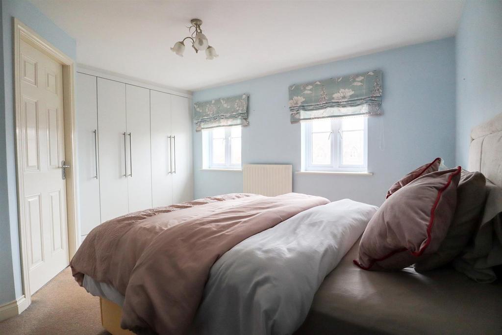 Bedroom 1 (2).jpg