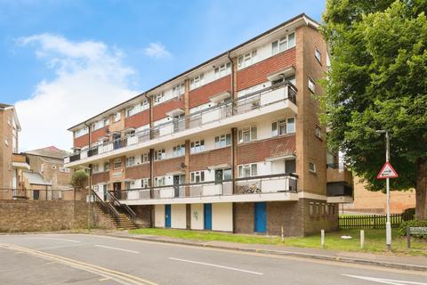 Sincots Road, Redhill