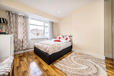 3 bedroom semi-detached house for sale, Ellerdine Road, Hounslow TW3