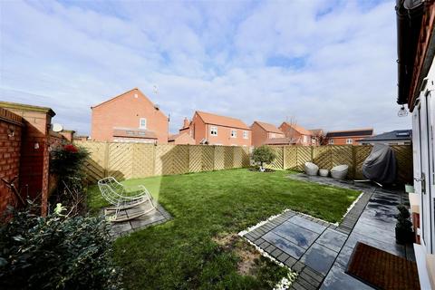 4 bedroom detached house for sale, Stable Way, Kingswood, Hull