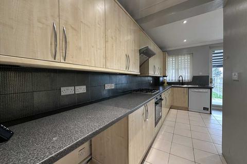 3 bedroom property for sale, Risingholme Raod, Harrow