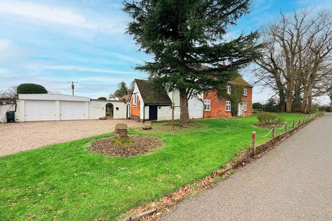4 bedroom farm house for sale, Crabmill Lane, Birmingham B38 0HB