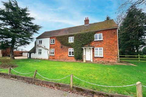 4 bedroom farm house for sale, Crabmill Lane, Birmingham B38 0HB