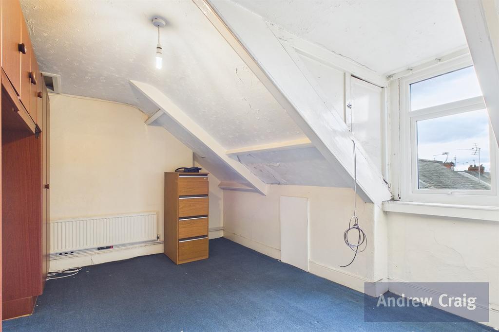 Rear Bedroom