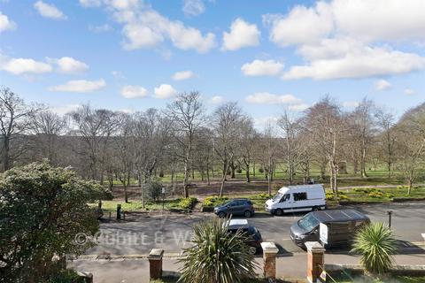 2 bedroom flat for sale, Preston Park Avenue, Brighton, East Sussex