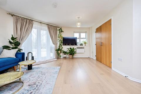 3 bedroom flat for sale, Palgrave Road, Bedford, Bedfordshire, MK42