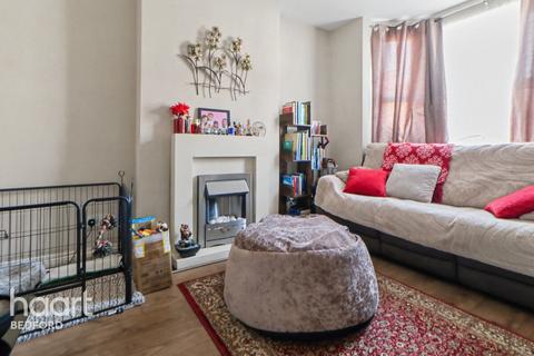 3 bedroom end of terrace house for sale, Bridge Road, Bedford