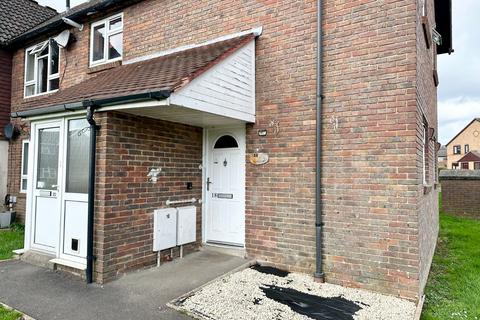 Geales Crescent, Alton, Hampshire