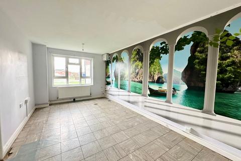 undefined, Geales Crescent, Alton, Hampshire